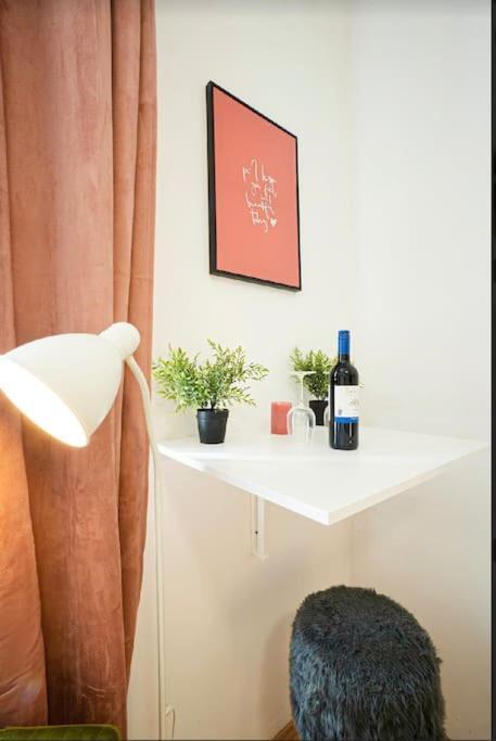Cozy Flat - 10Min To City Center ! Wina Bagian luar foto